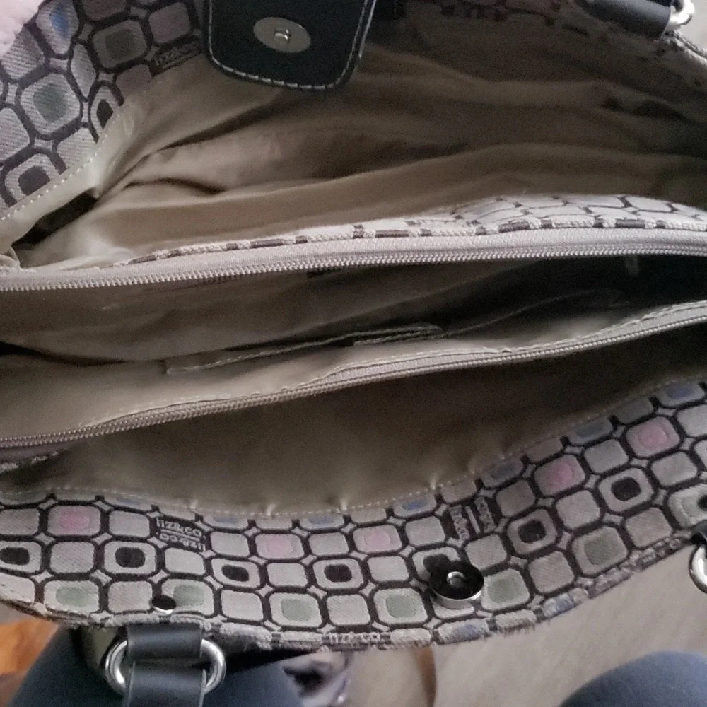 Purse - Picture 3 of 3